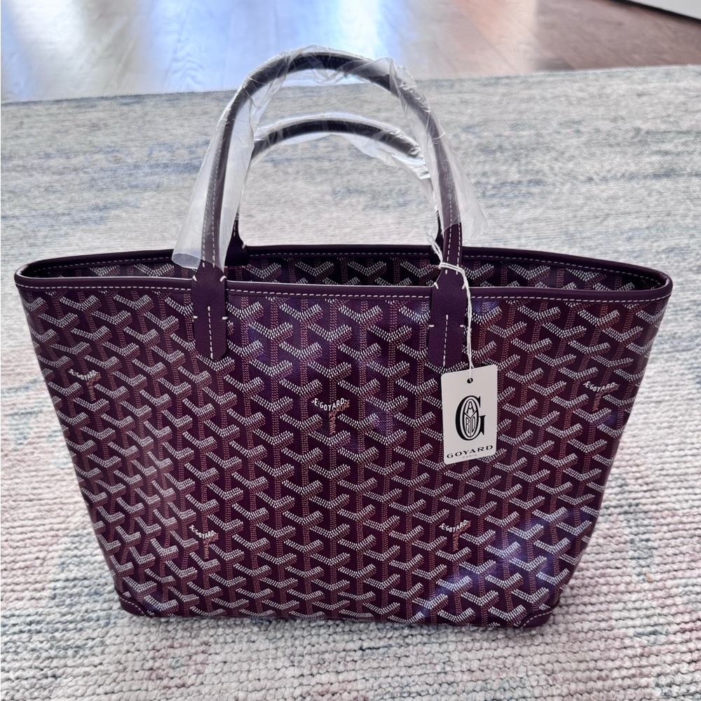 Goyard Artois PM in maroon. Brand new-tags, dust bag incl